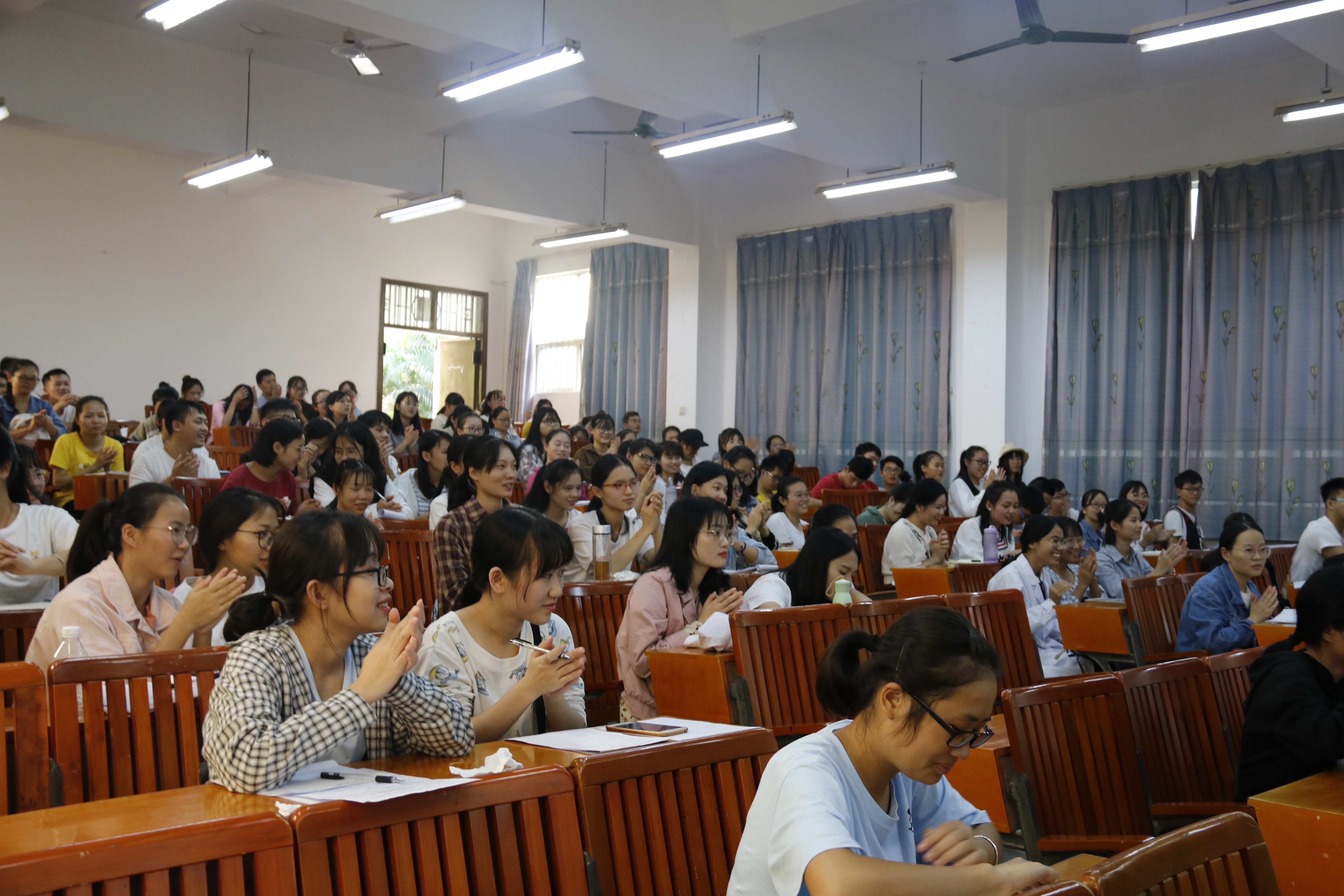 安捷伦公司于我院开展大型仪器培训专题培训活动